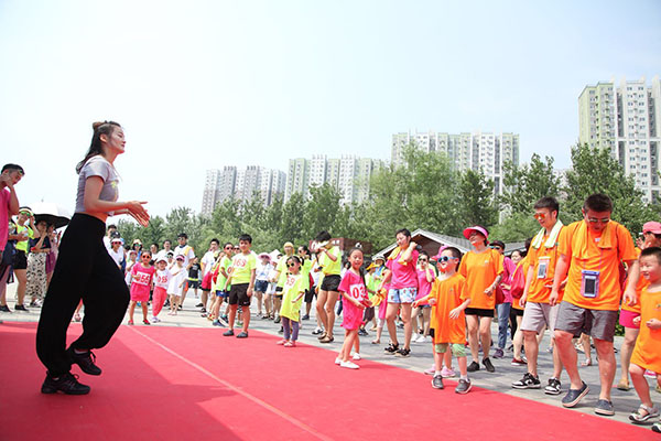 第三届“北京环保儿童艺术节”音乐“泡泡跑”公益活动成功举办